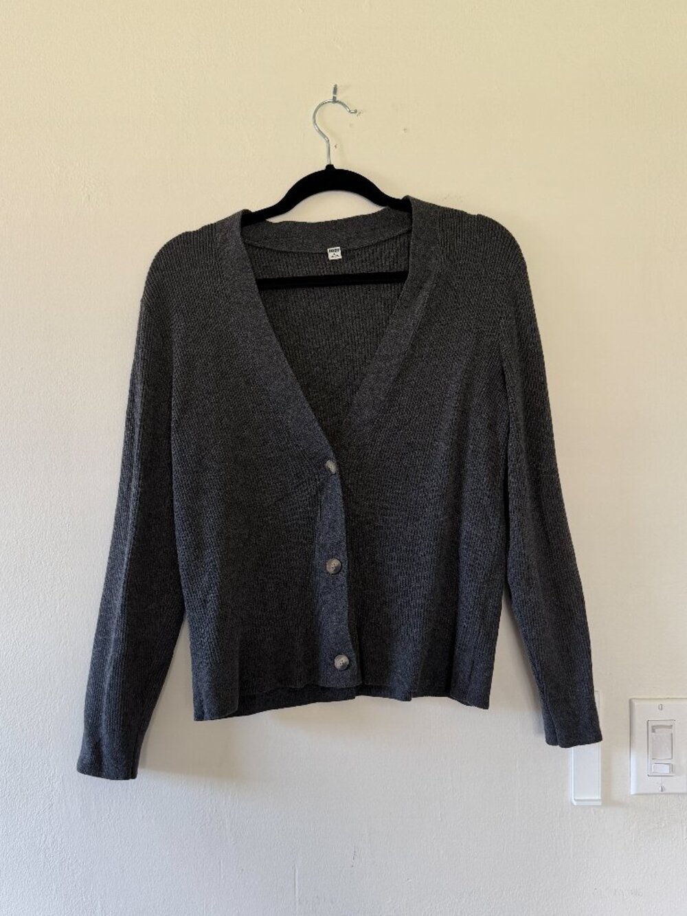 Uniqlo // Gray Knit Ribbed Cardigan L